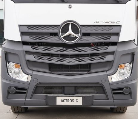 580 caballos de fuerza Mercedes Benz camión pesado diesel camión tractor con diseño de neumáticos sin tubos