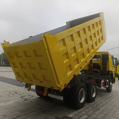 Camión de descarga usado 6X4 con transmisión manual perfecto para el transporte de mercancías