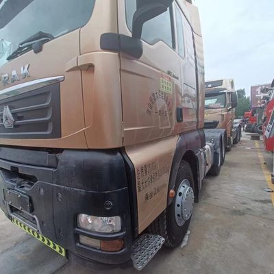 Camiones pesados de 351-450 CV con asiento de suspensión aérea y tanque de combustible de 600 L en plataforma en línea