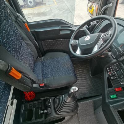 Euro 5 Shacman camión de remate con gran capacidad y asiento confortable de suspensión aérea