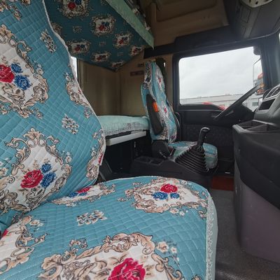 Excelente rendimiento 540HP Motor Shacman Camión de remate con asiento del conductor de suspensión aérea