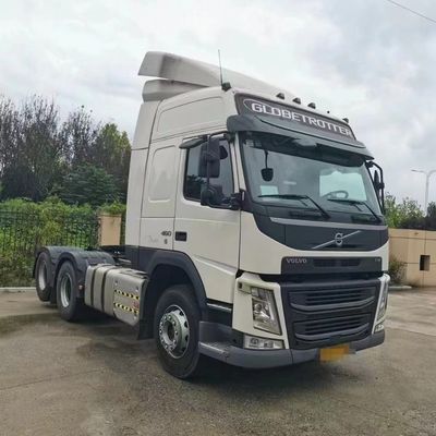 Remolque de tractor Shacman con tanque de combustible de 1000L y certificado ISO