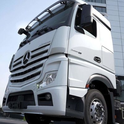 Tractor Mercedes Actros 6X4 con el cumplimiento nacional VI y la norma de emisiones Euro 5
