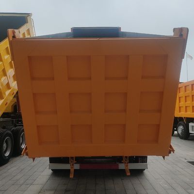 El camión de descarga 8 * 4 del Grupo Nacional de Camiones Pesados para el transporte de vehículos usados