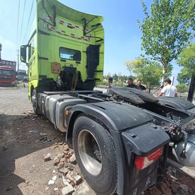 Jiefang J7 Camión 6 meses Servicio post-venta Shacman 560HP Piezas pesadas asientos ≤5