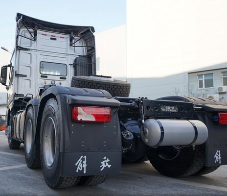 Camión usado con suspensión de aire y tanque de combustible de 600 litros en buenas condiciones