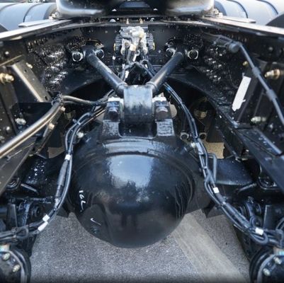 Camión usado con suspensión de aire y tanque de combustible de 600 litros en buenas condiciones