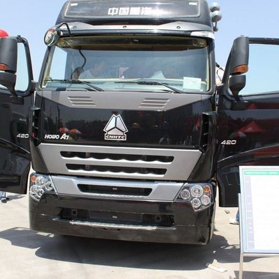 Sinotruck personalizado HOWO 400HP remolque de tractor de trabajo pesado con 1000L tanque de combustible diesel