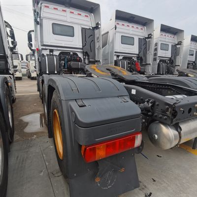 Pago inicial Remolque de carga pesada con capacidad de remolque de 400 CV y suspensión en aire