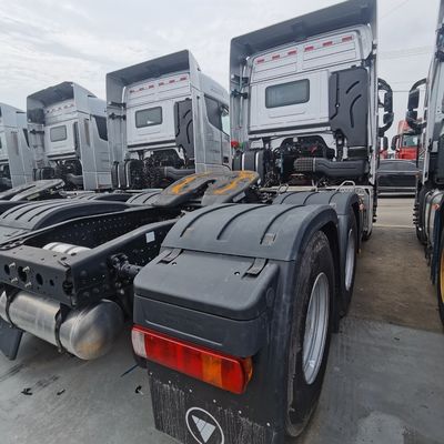 Dirección hidráulica Remolque de tractor de 400 CV con certificación ECE y depósito de combustible de 600L