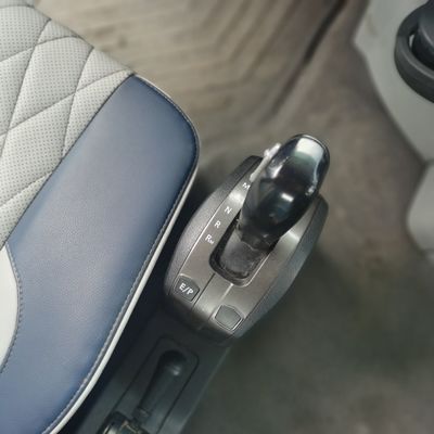 Vehículo de remolque con motor de 400 CV y suspensión neumática personalizada a sus especificaciones