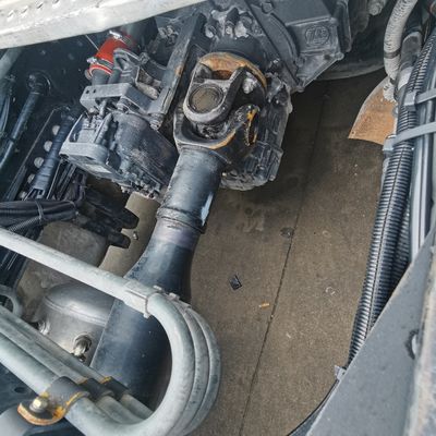 Vehículo de remolque con motor de 400 CV y suspensión neumática personalizada a sus especificaciones