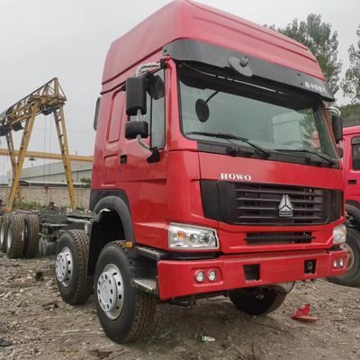 11.6mX2.55mX3.96m Haowo Furgoneta comercial de segunda mano con neumáticos y capacidad de tanque de combustible de 400-600L