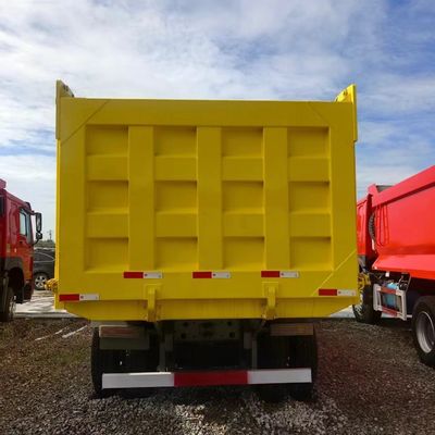 Camión pesado de 6×4 ruedas motrices HOWO Camión de descarga para el transporte de carga pesada a un precio asequible