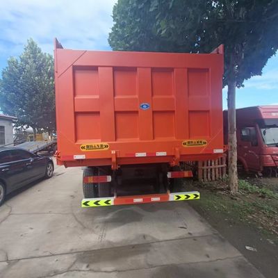 Camión de carga de segunda mano con neumáticos y sistema de dirección hidráulica de capacidad de carga de 21-30 t
