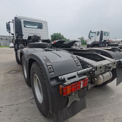 600L Tanque de combustible y asiento de suspensión aerodinámica Auman vehículo semirremolque para 31-40t de capacidad de carga
