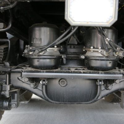 320HP Shacman 8X4 camión de segunda mano con dirección hidráulica y neumáticos