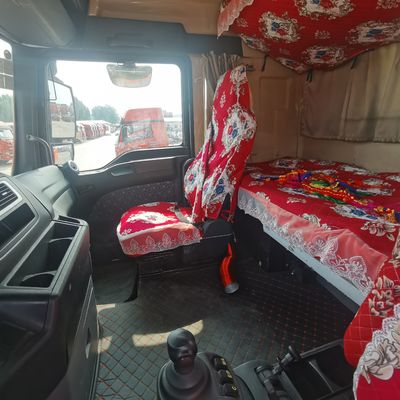 Vehículo de transporte de carga Camión de 480 CV con tanque de combustible de 1000 L Solicitud personalizada