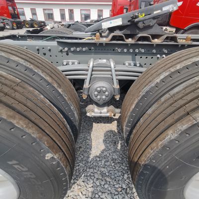 Camión Shacman 480HP para remolque Certificación DOT y asiento de suspensión aérea personalizado