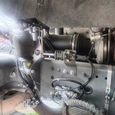 Camión tractor agrícola Sinotruk con dirección hidráulica y neumáticos ZZ4257N3247E1H