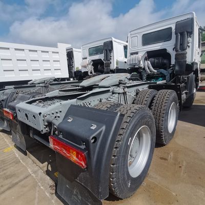 Asiento de suspensión aérea de conducción sin esfuerzo y tanque de combustible de 600L para camión Sitrak pesado