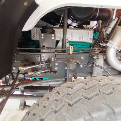 30 días de garantía de devolución Sinotruk N7 6X4 camión descargador de agua con motor diesel
