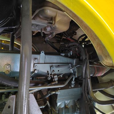 30 días de garantía de devolución Sinotruk N7 6X4 camión descargador de agua con motor diesel
