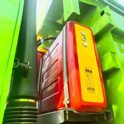 Delong M3000s camión de descarga Cummins camión de remate Sinotruk chasis para solicitud personalizada