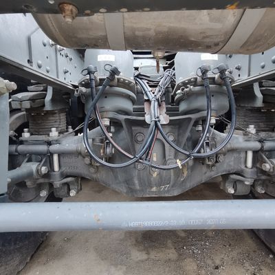 Camión con remolque con motor de 480 CV y configuración de sinotruck 6X4 con motor diésel