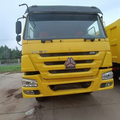 Capacidad de descarga y carga de 31-40 t Sinotruk camión de remate para minería pesada