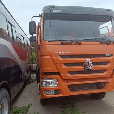 Chasis Sinotruk 371HP Dirección hidráulica camión de carga pesada con asistencia eléctrica