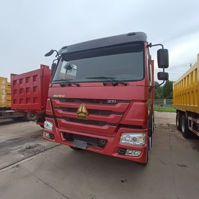Sinotruck Hovo 6X4 LHD Dump Truck con sistema de dirección asistida por energía hidráulica