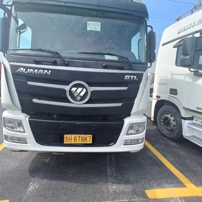 Camión tractor usado para remolcar semirremolque con dirección hidráulica y depósito de combustible de 600L
