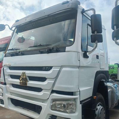Potente HOWO camión pesado tractor camión de carga con 6 meses de servicio postventa