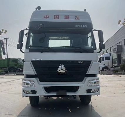 Características de rendimiento superior Camión de basura industrial con chasis Sinotruk Certificado ISO