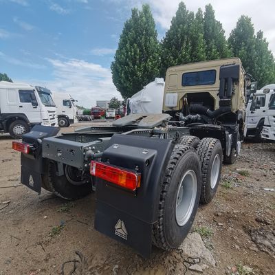 Camión tractor HOWO con tanque de combustible de 1000L con capacidad de carga de 31-40 t y asiento de suspensión neumática