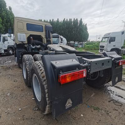 Camión tractor HOWO con tanque de combustible de 1000L con capacidad de carga de 31-40 t y asiento de suspensión neumática