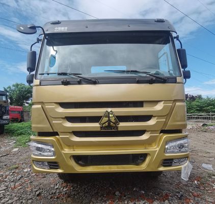 Camión tractor HOWO económico personalizado con tanque de combustible de 600L y asiento de suspensión aérea