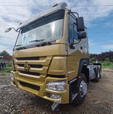 El tanque de combustible de 1000L y el asiento de suspensión de aire equipados con HOWO camión tractor para el rendimiento