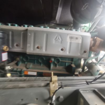 Camión de transporte de tanques de combustible de 400-600L con servicio postventa y 11.6mX2.55mX3.96m Tamaño