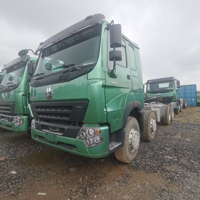 Newbase camión pesado usado con tanque de combustible de 400-600L y neumáticos duraderos