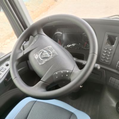 Moneda estadounidense Foton Ouman 8X4 camión de carga pesada para la minería remolcando semirremolque