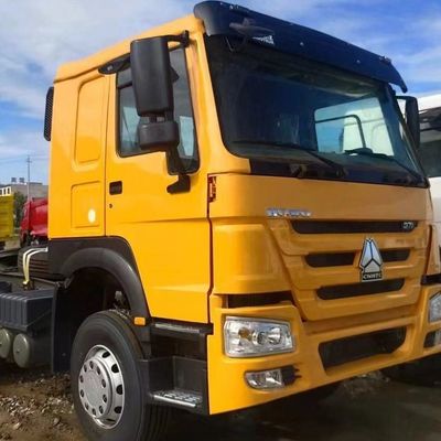 Tractor de remolque ECE 2024 con depósito de combustible de 1000 l y asiento de suspensión aerodinámica