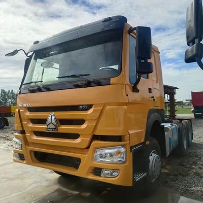 ZZ4257N3247E1H Sitrak Tractor Trailer 2024 con tanque de combustible de 1000L y asiento de suspensión por aire