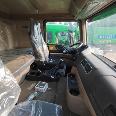Sinotruk HOWO 6X4/8X4 camión de carga pesada con servicio postventa de 6 meses