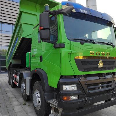 6X4 Transmisión manual camión de carga pesada para el transporte de materiales de construcción