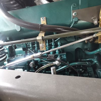 Diseño de neumáticos camión de 400 CV sin tubos con piezas de vehículo Shacman y tanque de combustible de 600L