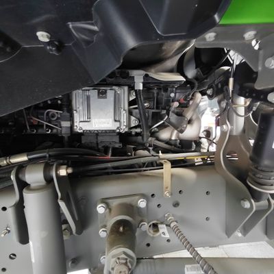 Euro 5 camión de carga pesado HOWO con elevador Hyva y caja de carga de acero al carbono 8X4
