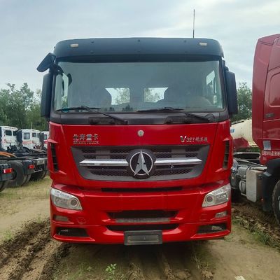 Camión de transporte de tracción de acero al carbono Beiben 6X4 con chasis Sinotruk y motor de 500 CV