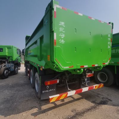 8X4 rueda motriz Foton camión de descarga usado con asiento de suspensión aérea y certificación GCC